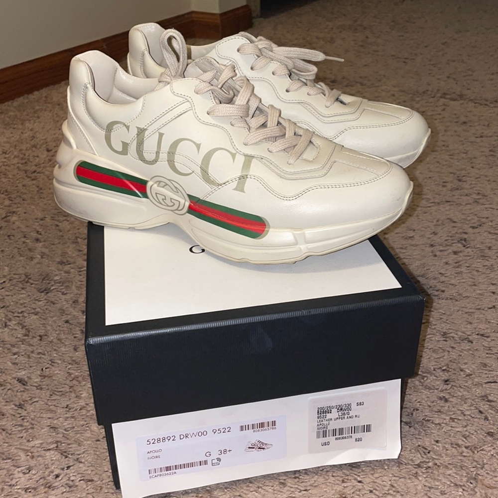 Womens Rhyton Gucci Logo Leather Sneaker